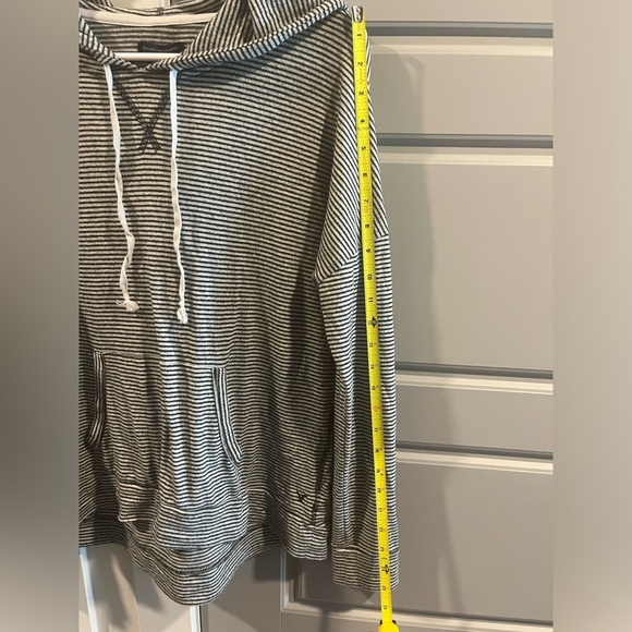 American Eagle Light Hoodie Long sleeve - Picture 9 of 11